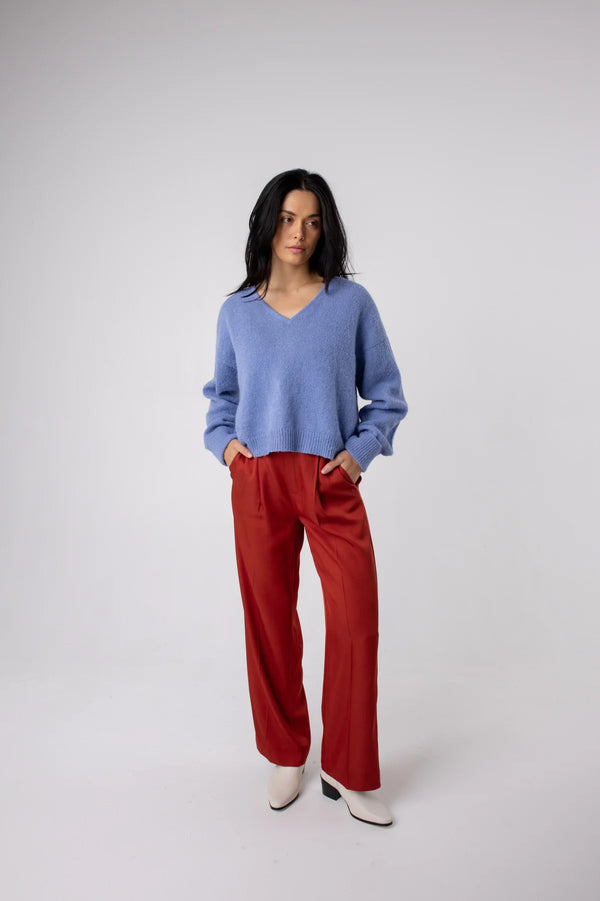 Los V-Neck Jumper - Cornflower