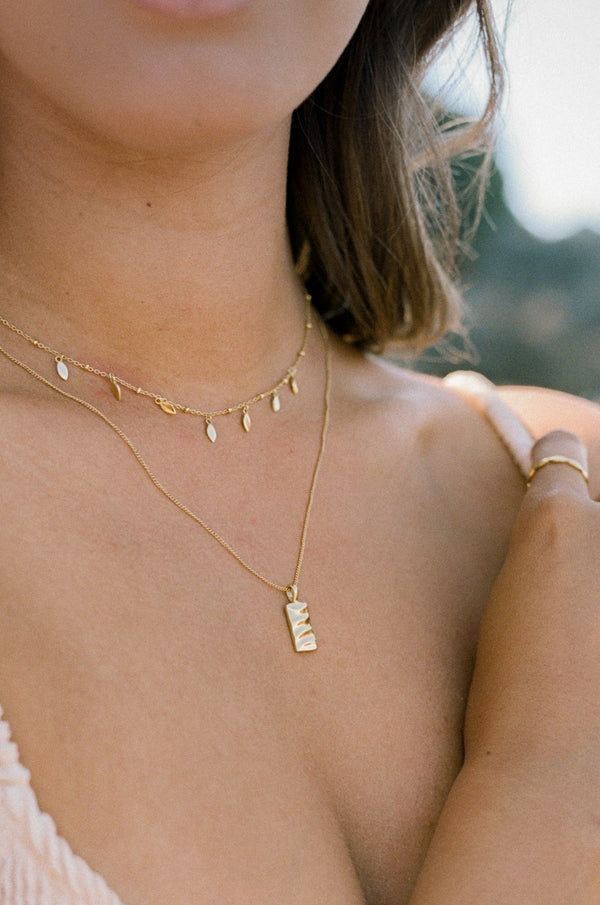 Isla Rectangle Necklace - Gold