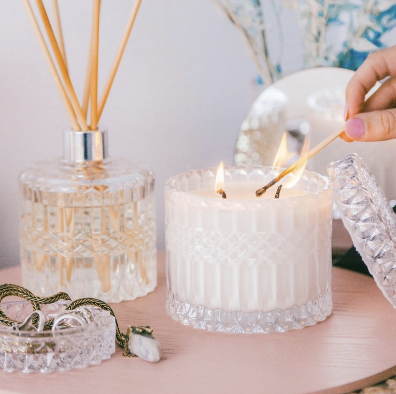 Candle Peridot - Gardenia & White Wisteria